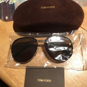 Authentic Tom Ford sunglasses, cleaning cloth case